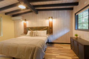 Destination Oak Creek Unit 9